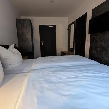 CASA ITALIA Boutique Rooms 2*